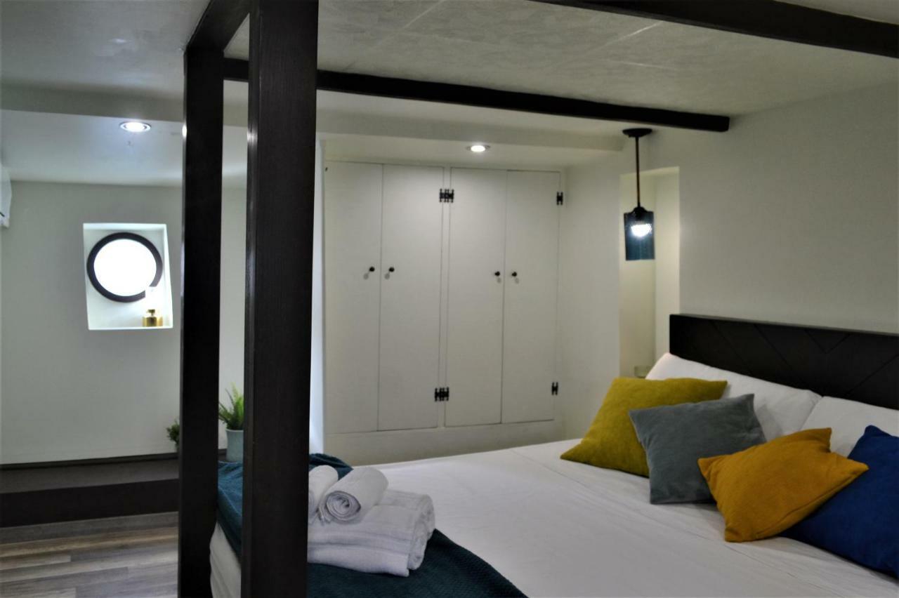 Pillirina House-Boat Hotel Marzamemi Eksteriør billede
