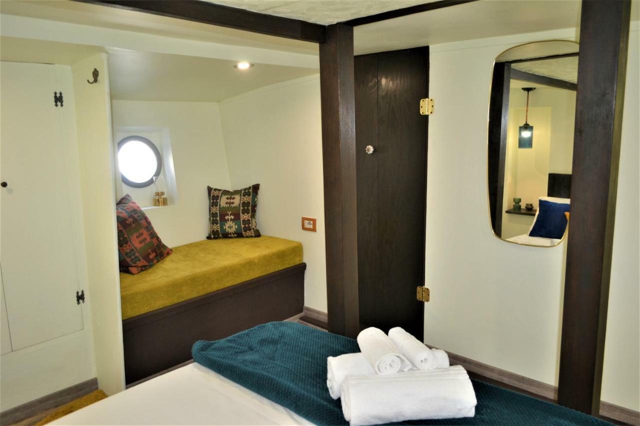 Pillirina House-Boat Hotel Marzamemi Eksteriør billede